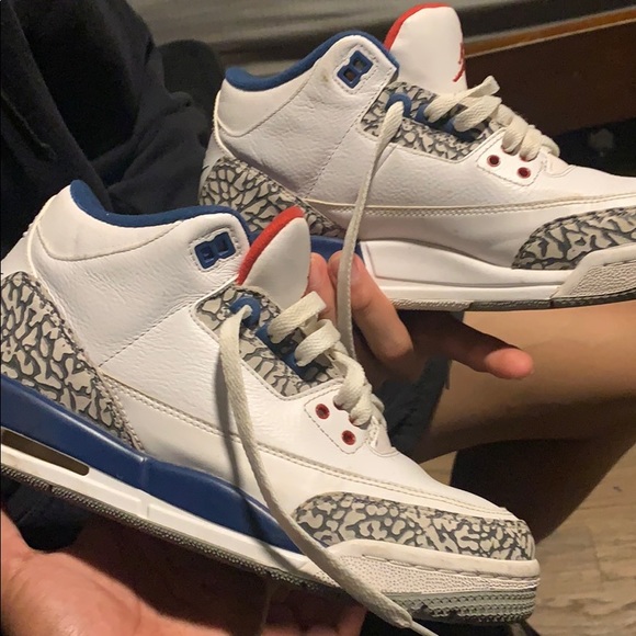 Jordan 3’s true blue’s size 6.5 - Picture 2 of 6
